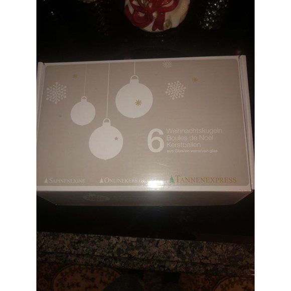 6 Christmas Ornaments - Picture 3 of 4